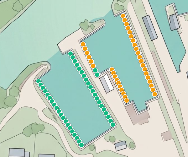 Hamnkarta i Kajplats med utplacerade båtplatser